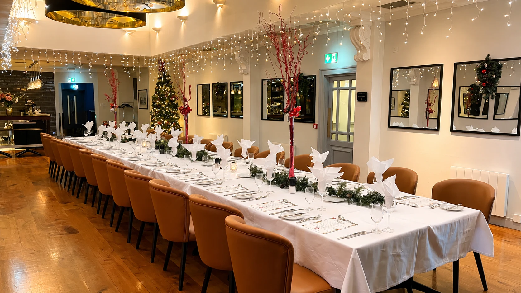 Toast Christmas dining